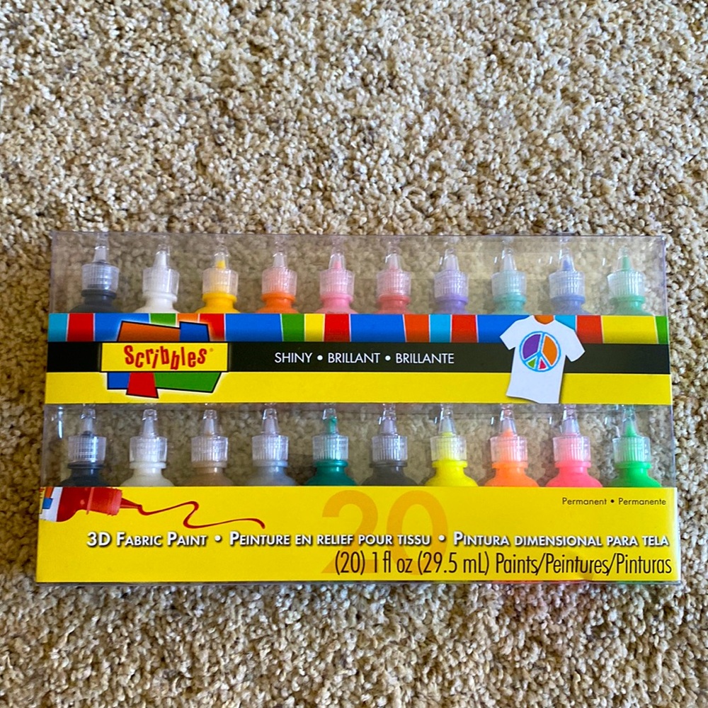 Fabric paint set